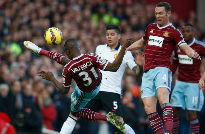 王钰栋首个主力赛季表现：共12球5助攻，荣膺中超本土金靴