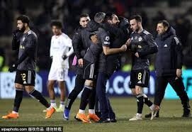 Moinelo左右开弓 三球解决Fabian成明星赛亮点｜日职